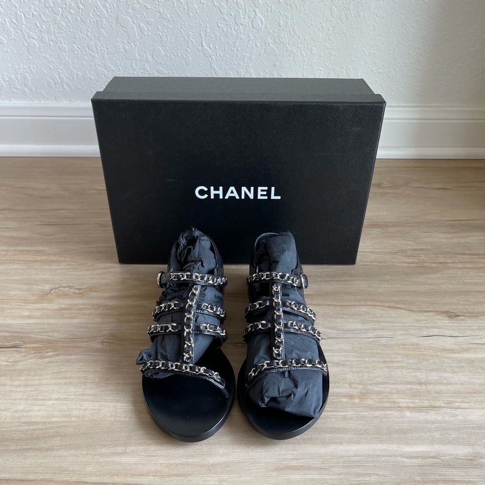 CHANEL “Summer Chain” Flat Sandal